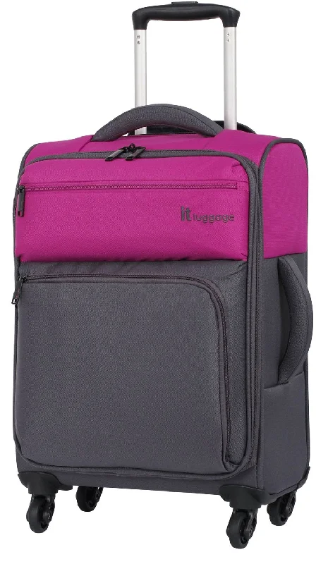 it luggage Duotone 4 Wheel Luggage Spinner (18", Fuchsia/Magnet)