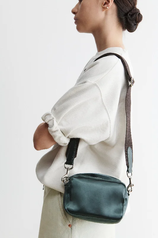 Cowell Crossbody